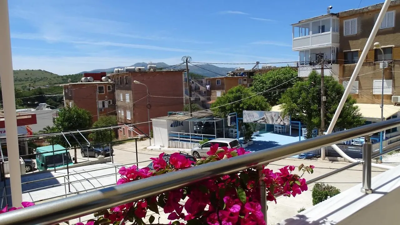 Cozy Central Apartment Ksamil Albania